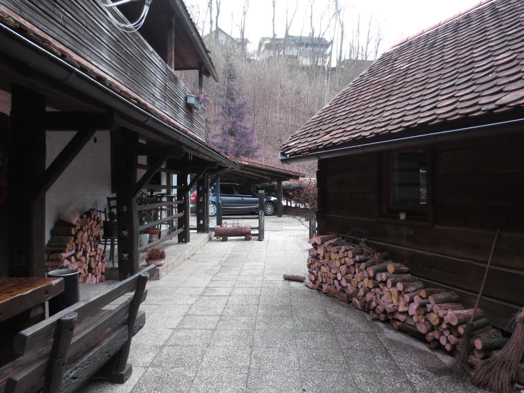 Gostisce Smuk Hotel Krize Exterior photo