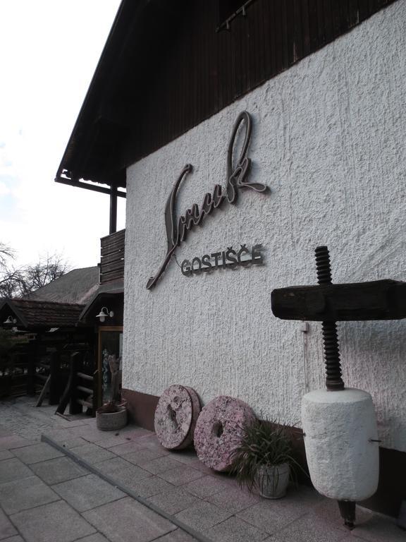 Gostisce Smuk Hotel Krize Exterior photo